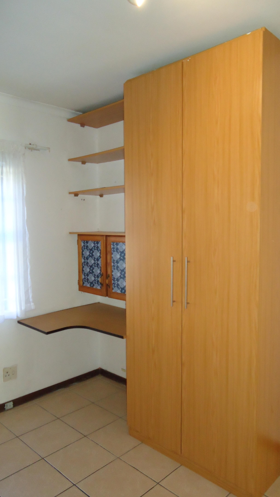 3 Bedroom Property for Sale in Gordons Bay Central Western Cape